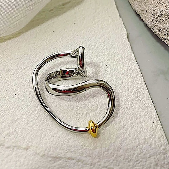 STERLING SILVER IRREGULAR RING - Picture 3 of 3